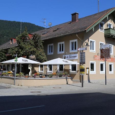 Landgasthof Kirchmayer Farchant Buitenkant foto