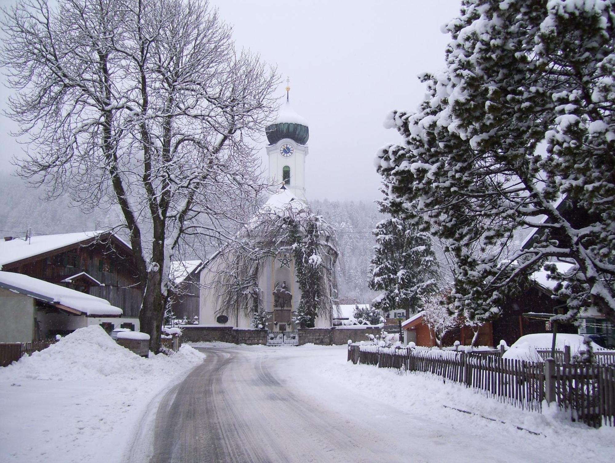 Landgasthof Kirchmayer Farchant Buitenkant foto