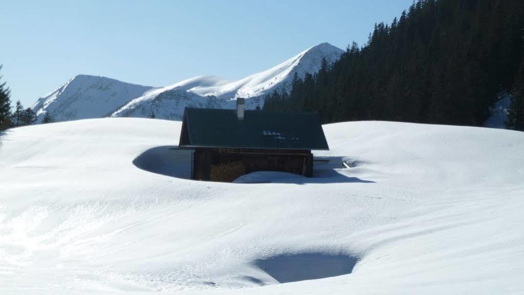 Landgasthof Kirchmayer Farchant Buitenkant foto
