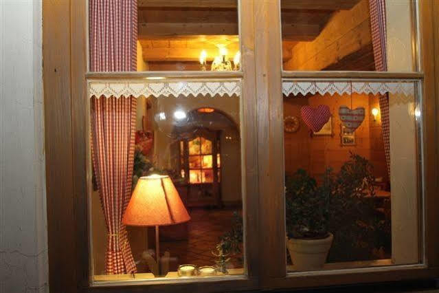 Landgasthof Kirchmayer Farchant Buitenkant foto