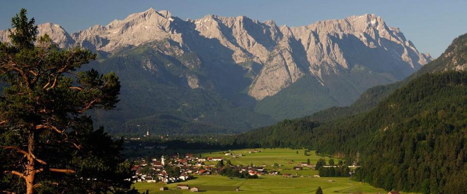 Landgasthof Kirchmayer Farchant Buitenkant foto